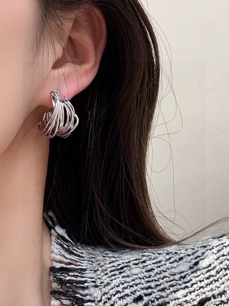 Ba1en*iaga earrings